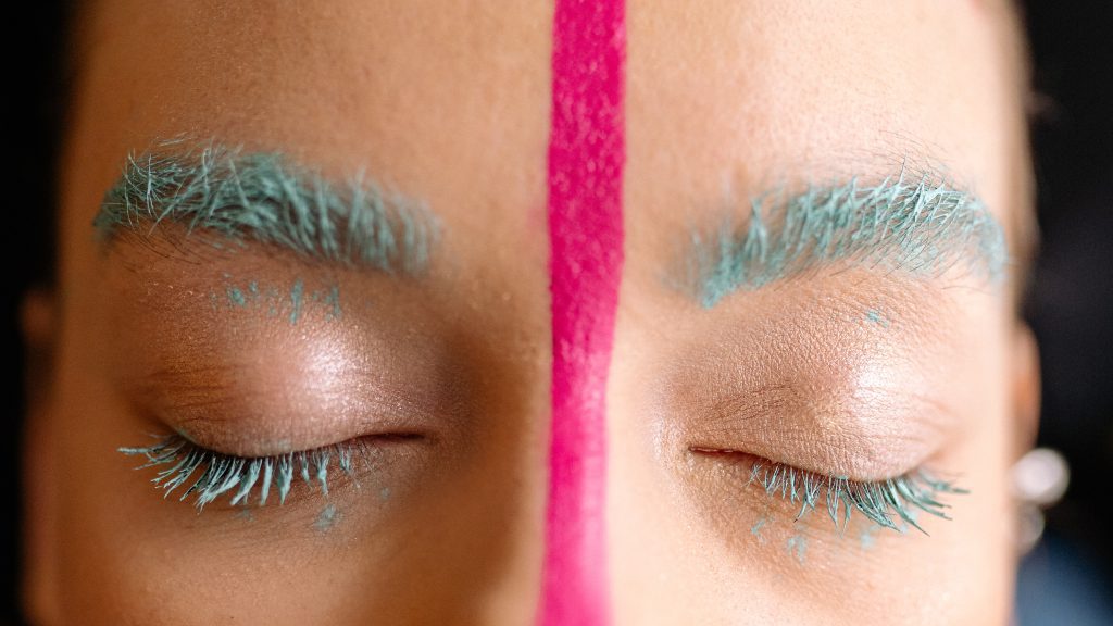 kolorowe tusze do rzęs